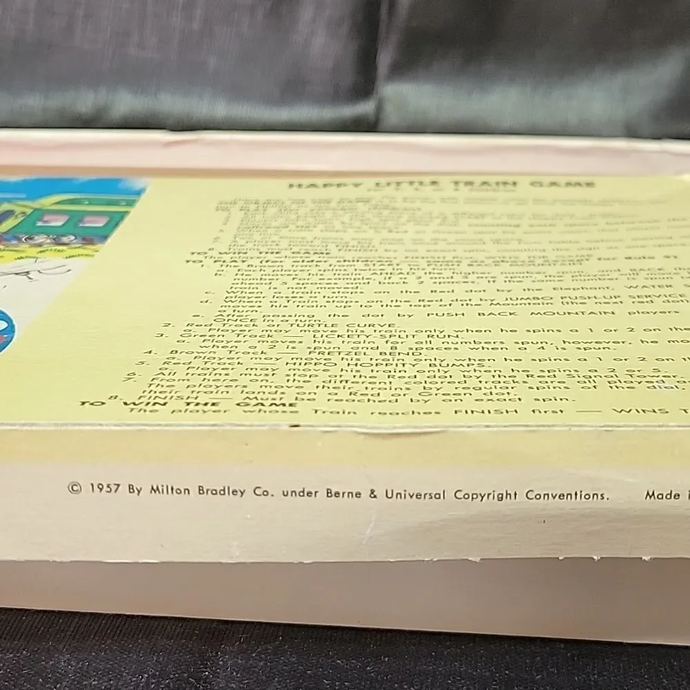 HAPPY LITTLE TRAIN Children's Board Game Vintage  Milton Bradley 1957‎